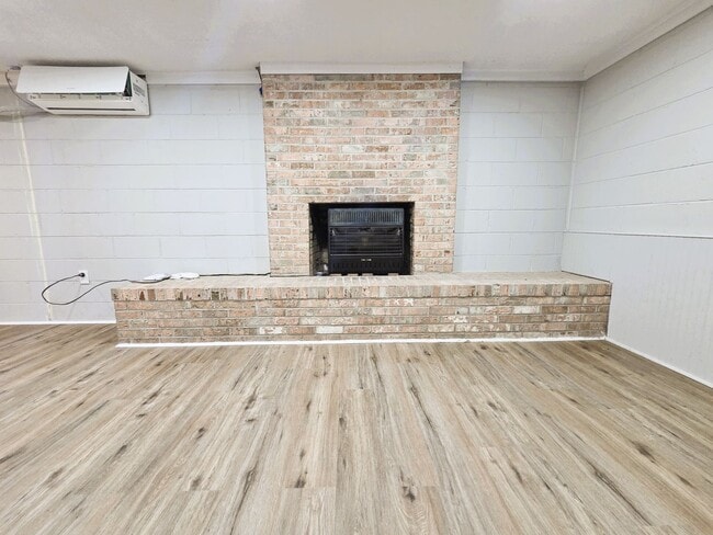 Building Photo - Remodeled ranch on large serene lot in Amelia County.