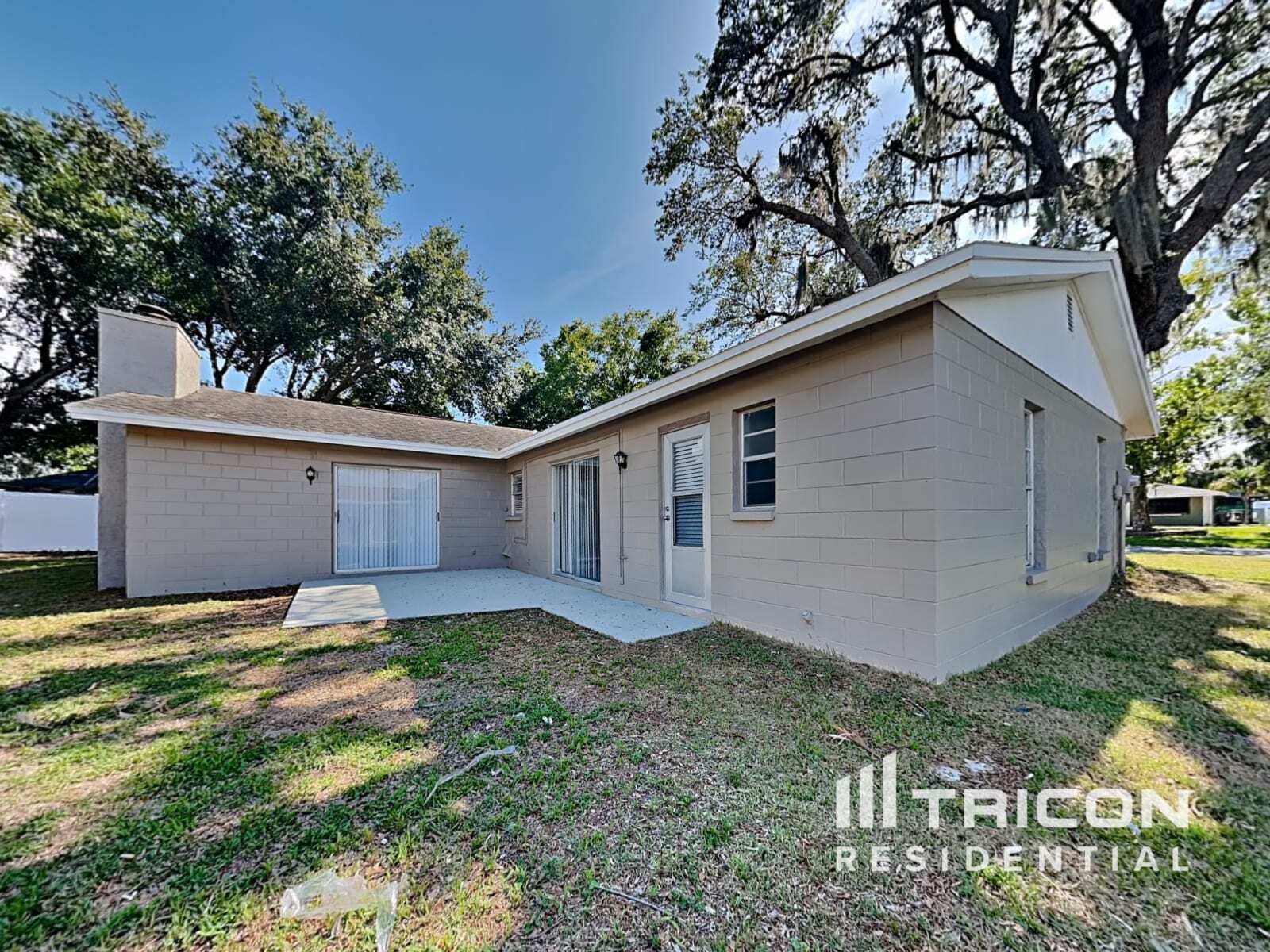 Building Photo - 646 Pine Forest Dr