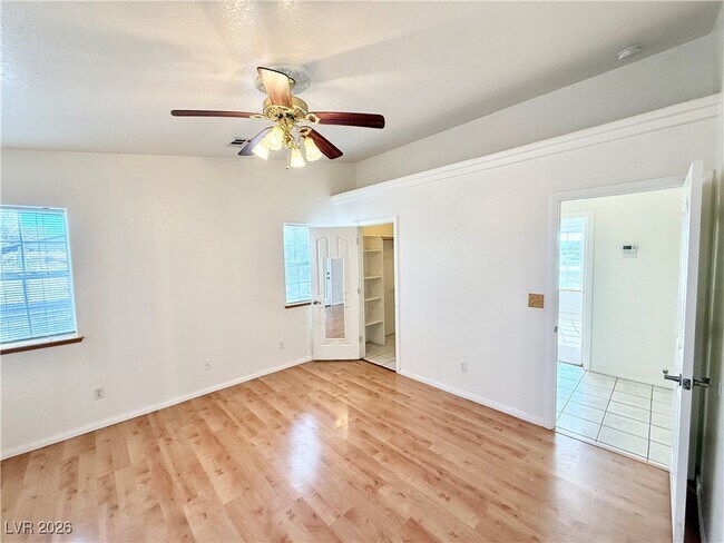 Building Photo - 1230 W Iguana St