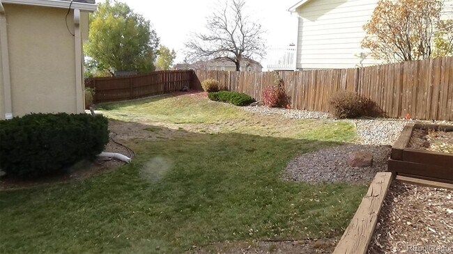 Building Photo - 6739 Summer Grace St