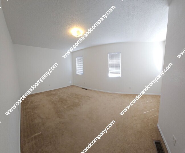Building Photo - Wonderful 4 Bedroom, 3 Bathroom, 1 Car Gar...