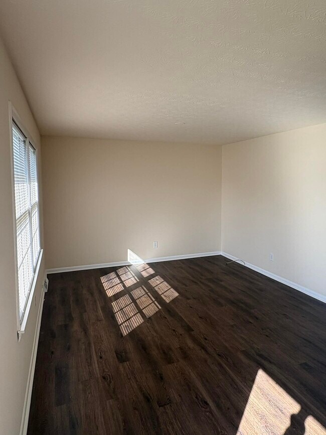 Building Photo - 1617 McIntosh St