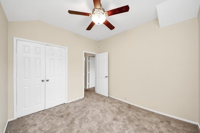 Building Photo - 6003 Baileys Run Ln