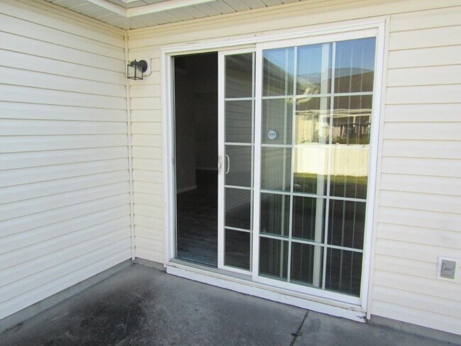 Building Photo - 151 Heath Dr