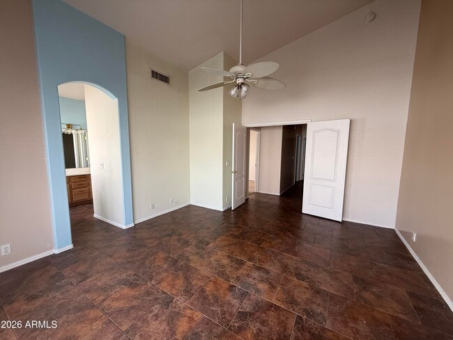 Building Photo - 8136 W Laurel Ln