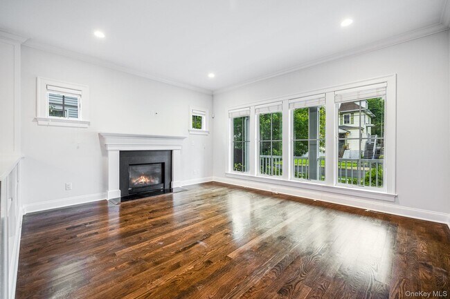 Building Photo - 63 Grapal St