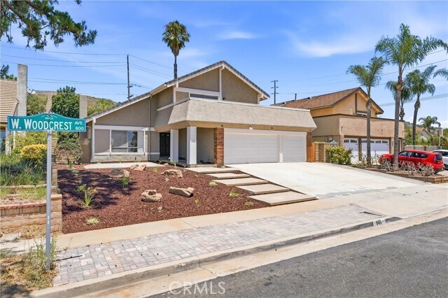 Building Photo - 845 Woodcrest Ave