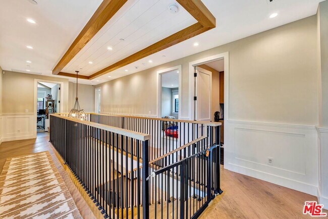 Building Photo - 4145 Tujunga Ave