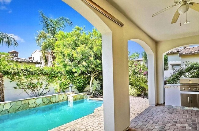 Building Photo - 80689 Via Glorieta