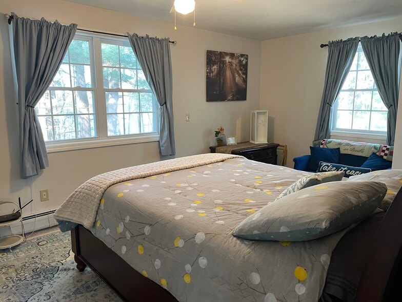 Building Photo - 46 Prindle Hill Rd