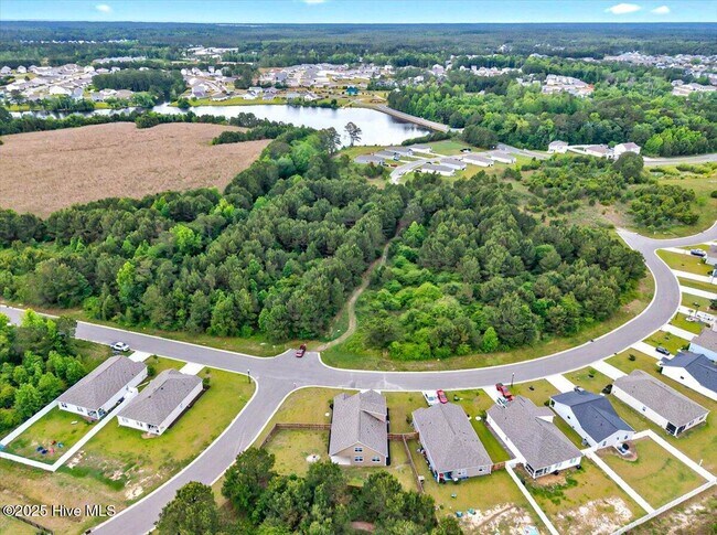 Building Photo - 1338 Cadbury Castle Dr SE