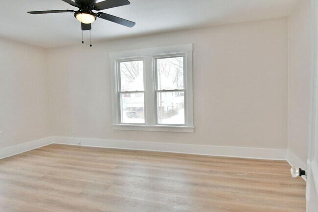 Building Photo - 310/312 Prospect St