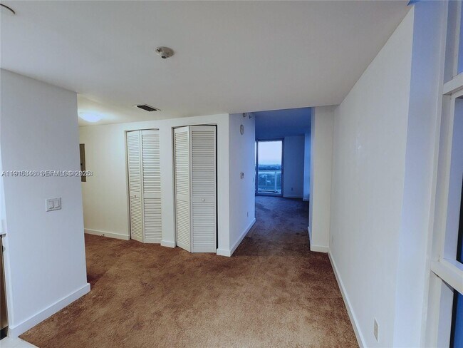 Building Photo - 4250 Biscayne Blvd