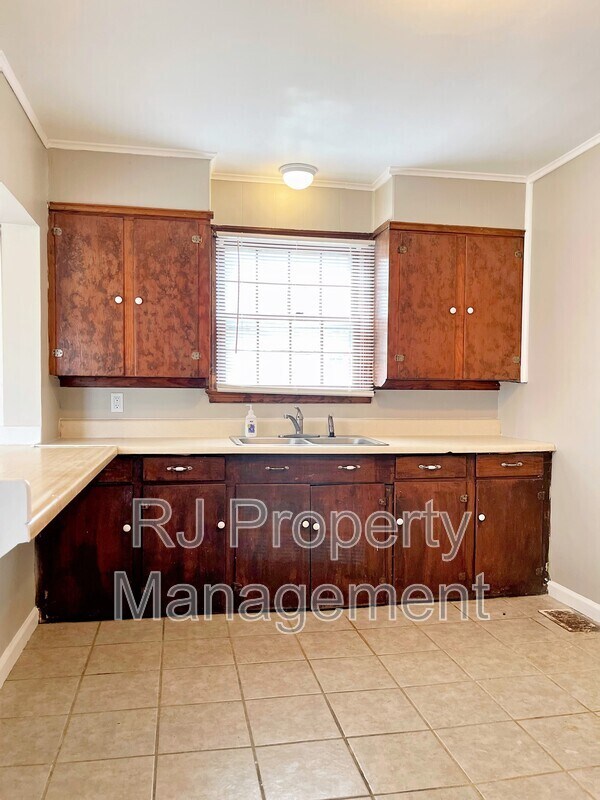 Building Photo - 3268 E Rosita Cir