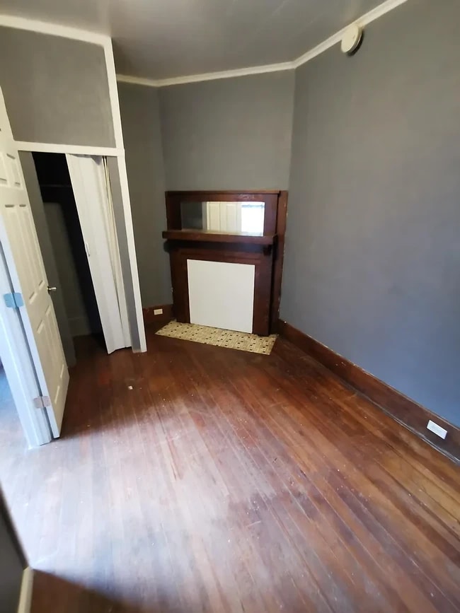 Building Photo - 2138 9th Ave