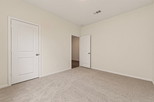 Building Photo - 31334 Gayle Prairie Oaks St