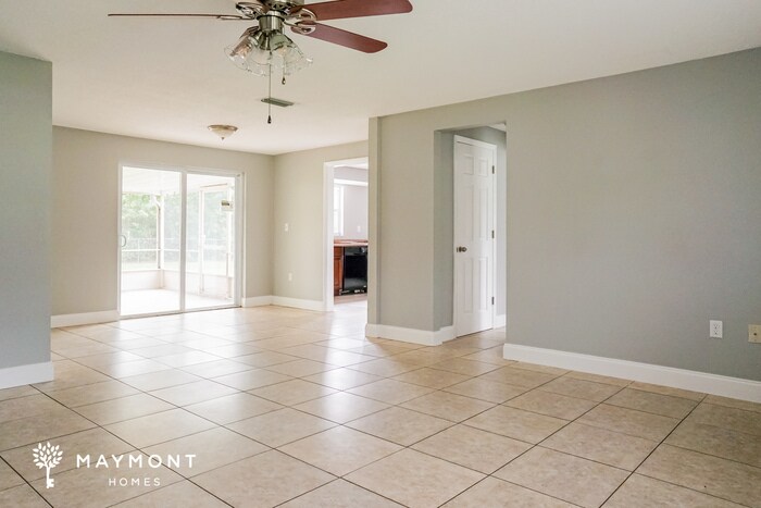Building Photo - 3834 San Luis Dr