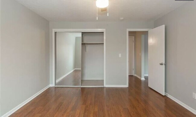 Building Photo - 22081 River Oaks Dr