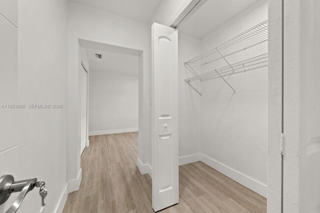 Building Photo - 4080 Hardie Ave