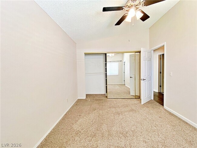 Building Photo - 704 Calahan Point Dr