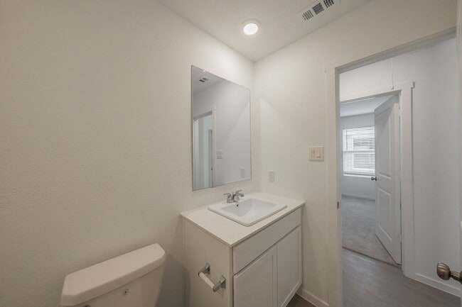 Building Photo - Brand new 3 bedroom 2 bath home Lennar home