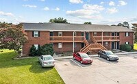 Building Photo - 1095 Cheyenne Ct