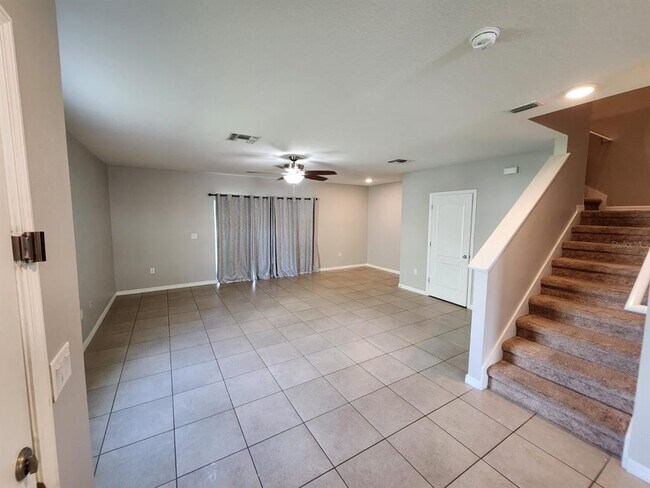 Building Photo - 335 Arbor Lakes Dr