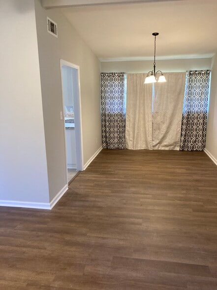 Dining Room - 2013 N Skylane Dr