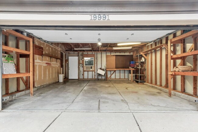Building Photo - 19991 E Brunswick Dr