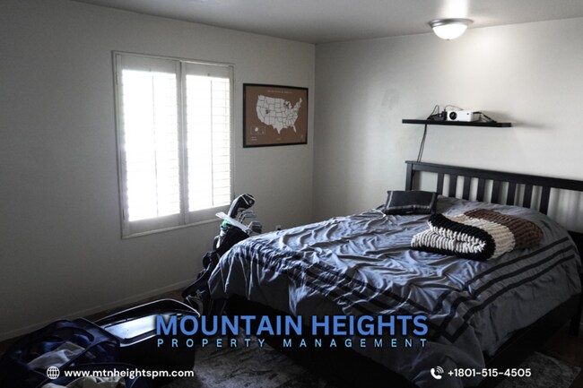 Building Photo - 415 E Creekside Cir