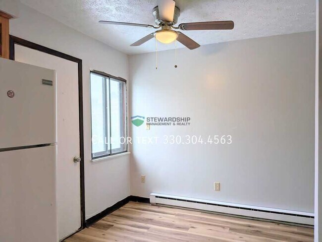 Building Photo - 234 Engadine Ct