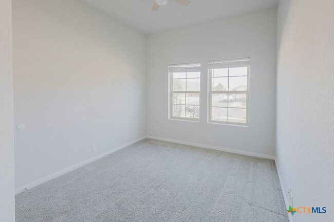 Building Photo - 632 Ridge Meadow Dr