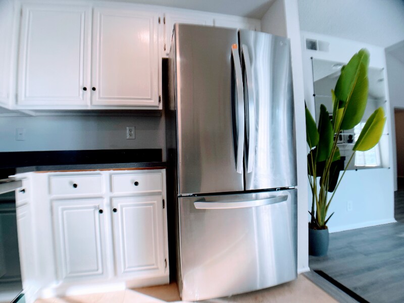 Building Photo - 22725 Lakeway Dr