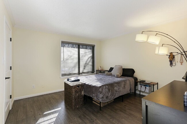 Building Photo - Welcome Home!