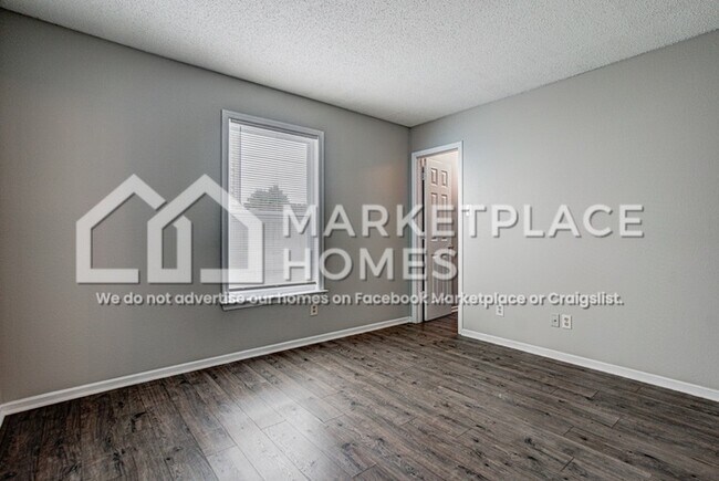 Building Photo - 2108 Bridlewood Dr