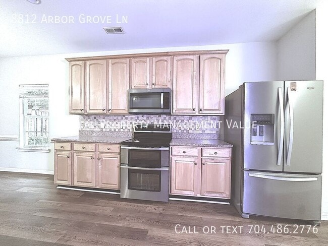 Building Photo - 8812 Arbor Grove Ln