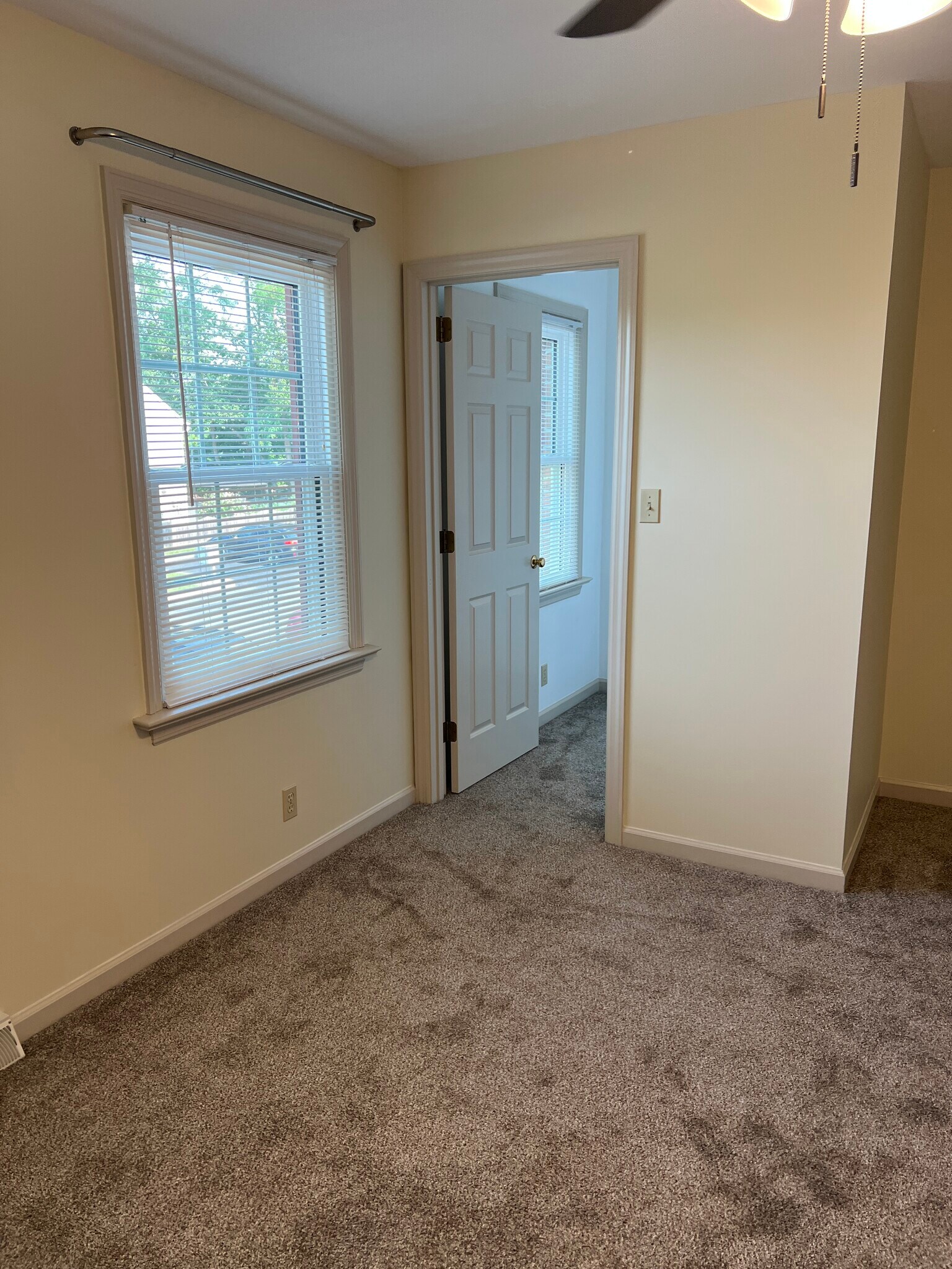 Building Photo - 1516 Tussey Ct