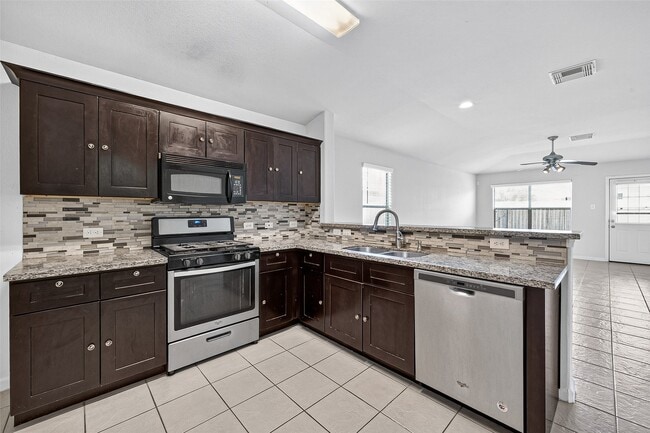 Building Photo - 10907 Barker Gate Ct