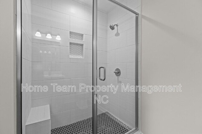 Building Photo - 214 N Guthrie Ave