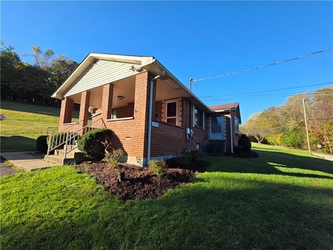 Building Photo - 196 Valley Rd