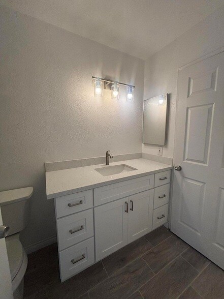 Building Photo - 74800 Sheryl Ave