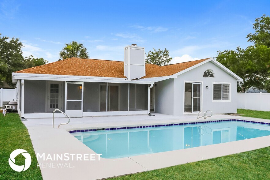 Building Photo - 9163 Montevello Dr