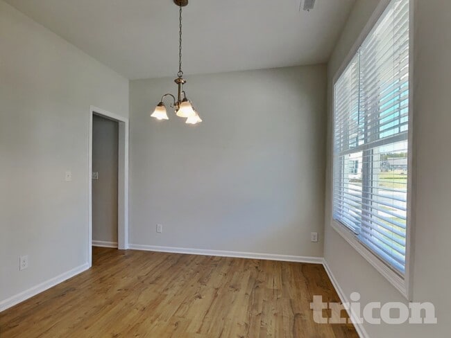 Building Photo - 110 Shore