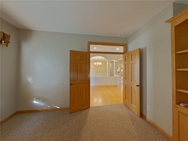 Building Photo - 1202 Adrian Dr