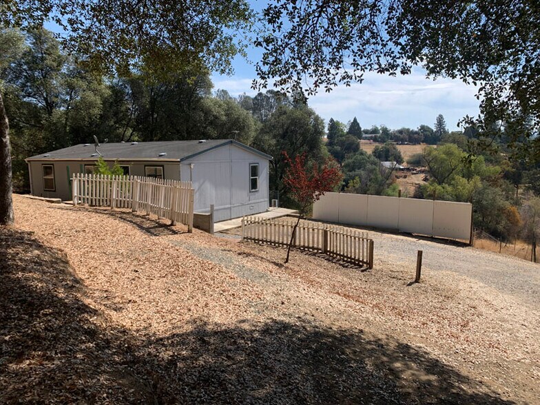 Building Photo - 3375 Almosta Rd