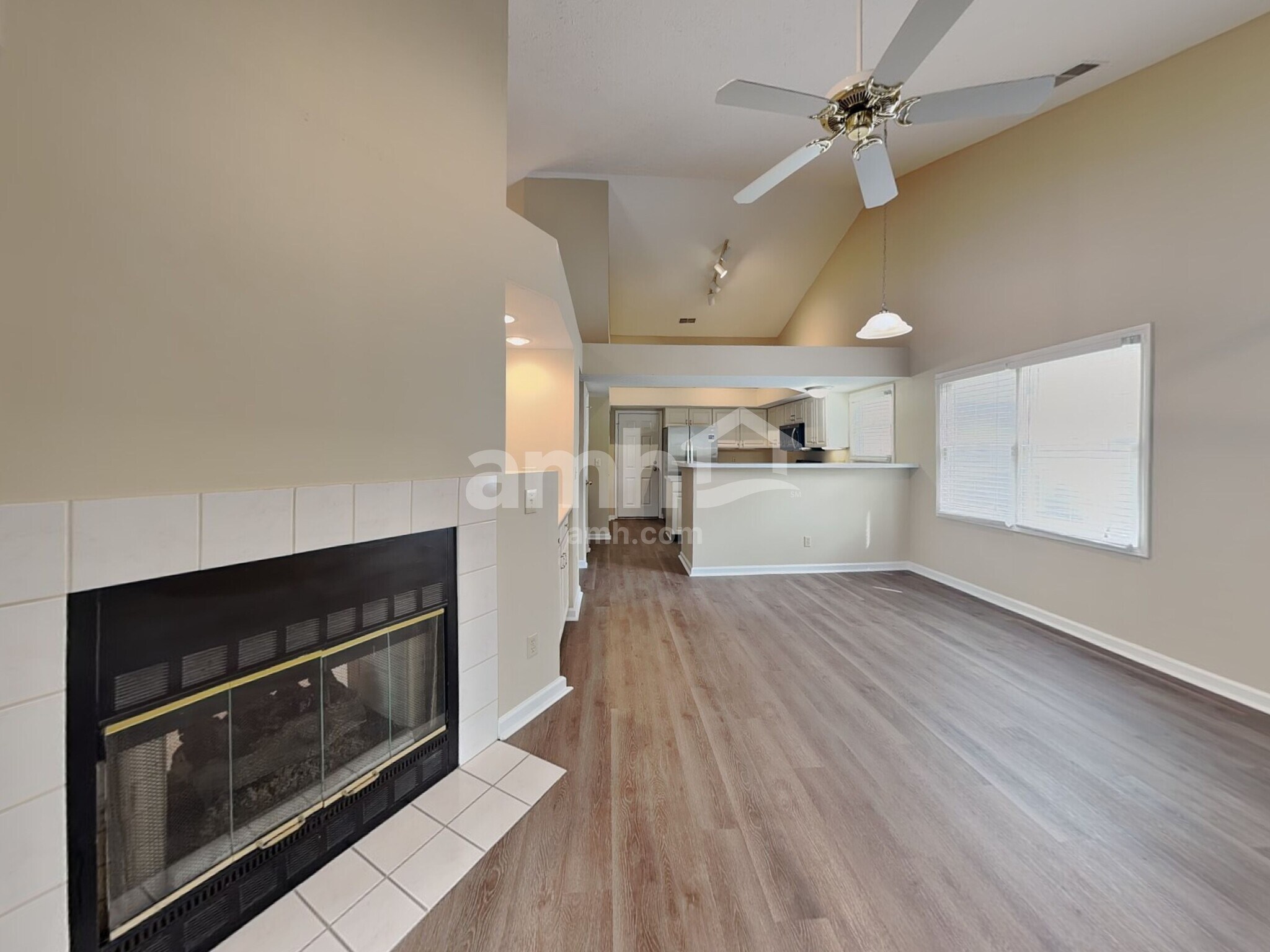 Building Photo - 4741 Common View Cir