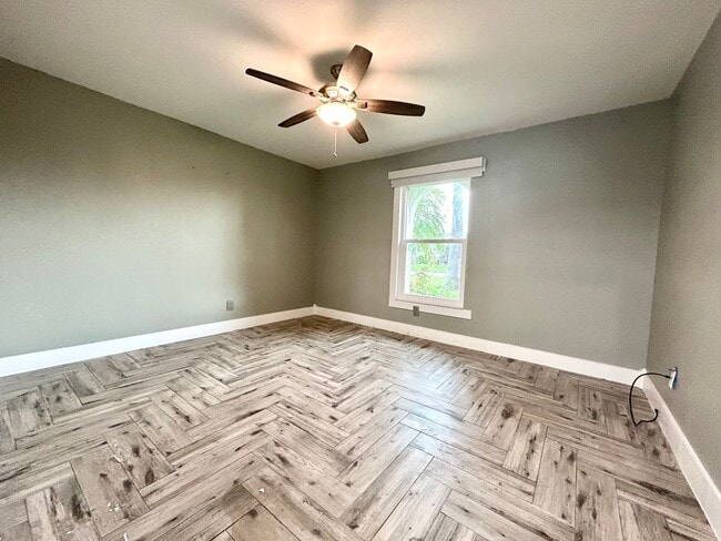 Building Photo - You will LOVE the beauty of this newly remodeled 3/2/2 pool home!