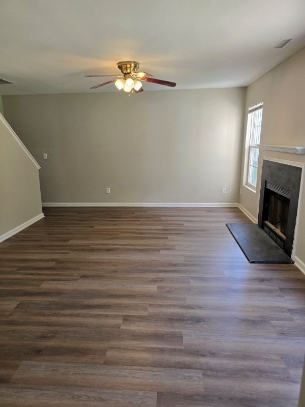 Building Photo - 945 Ujamaa Dr