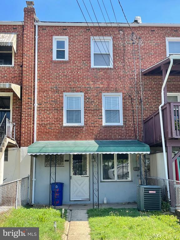 Building Photo - 7423 Holabird Ave