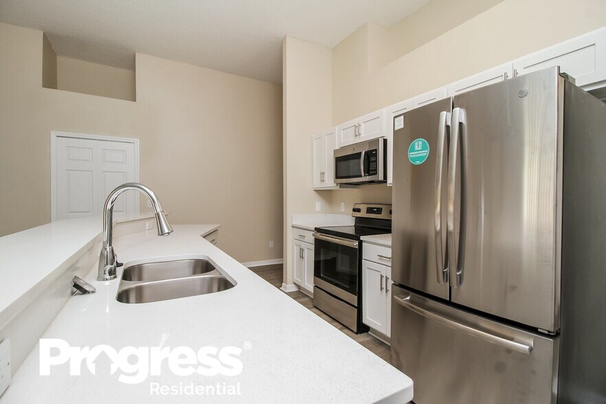Building Photo - 1053 Brielle Ave